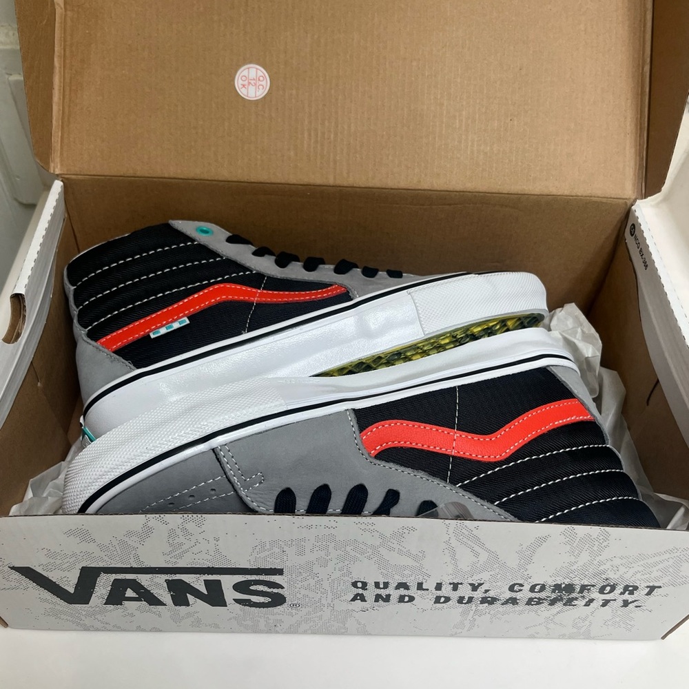 Vans Men's Black and Gray Sneakers with Red Accents